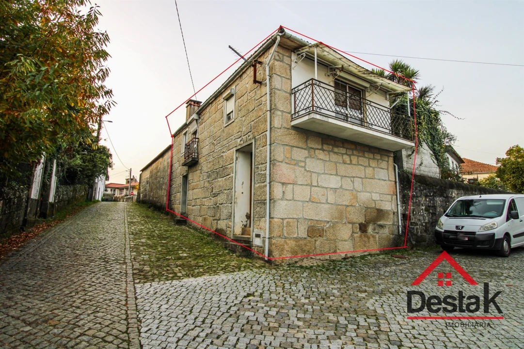 Moradia T2 para Venda em Santa Cruz da Trapa e São Cristóvão de Lafões Foto 2