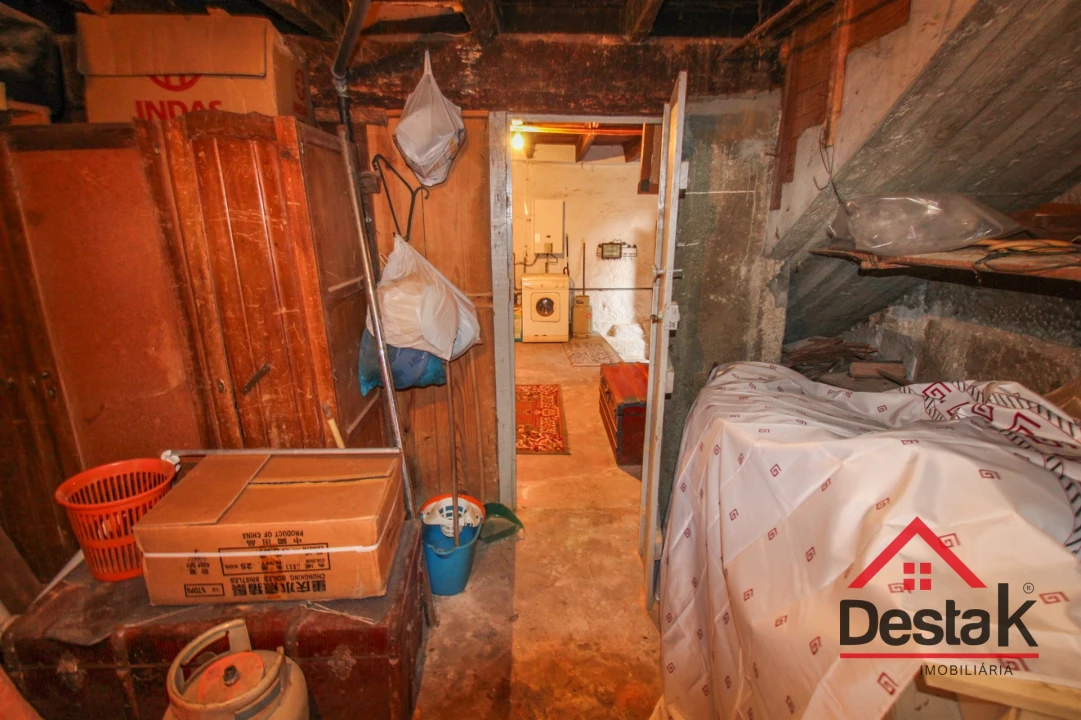 Moradia T2 para Venda em Santa Cruz da Trapa e São Cristóvão de Lafões Foto 16