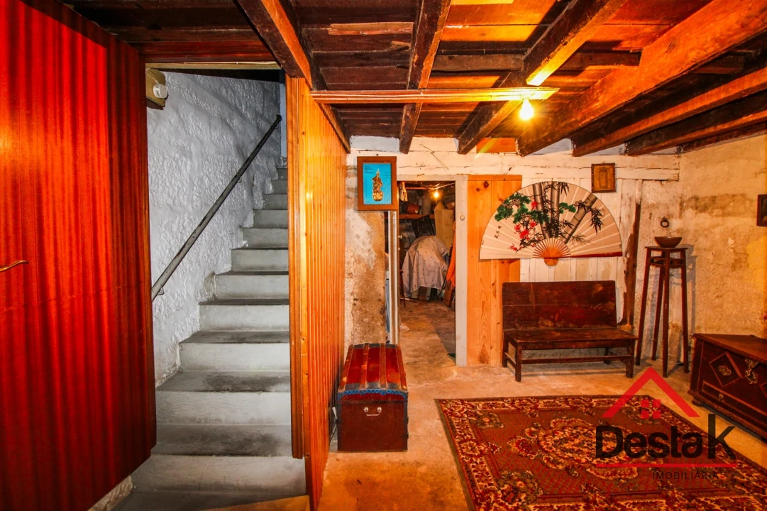 Moradia T2 para Venda em Santa Cruz da Trapa e São Cristóvão de Lafões Foto 6