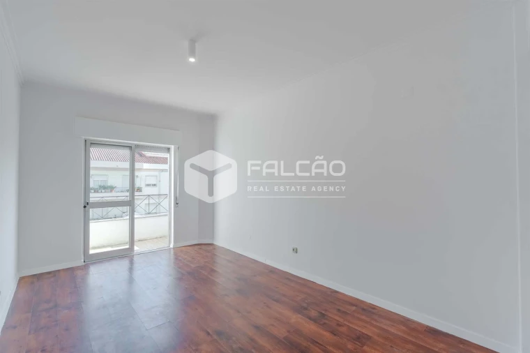 Apartamento T3 para Arrendamento em Marvila, Ribeira Santarém, São Salvador, São Nicolau Foto 18