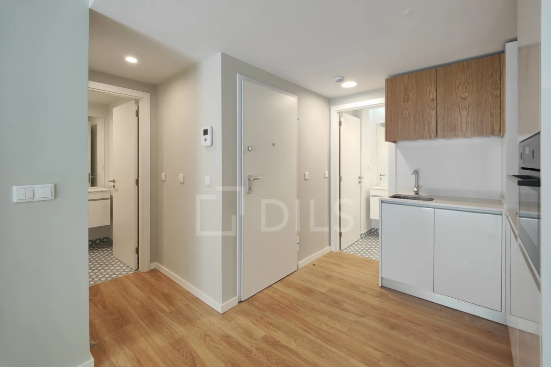 Apartamento T1 para Venda em Santo António Foto 4