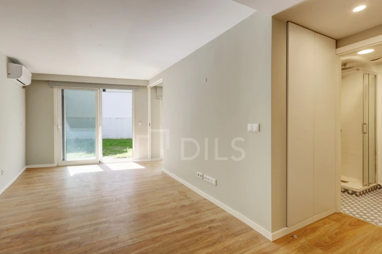 Apartamento T1 para Venda em Santo António Foto 5