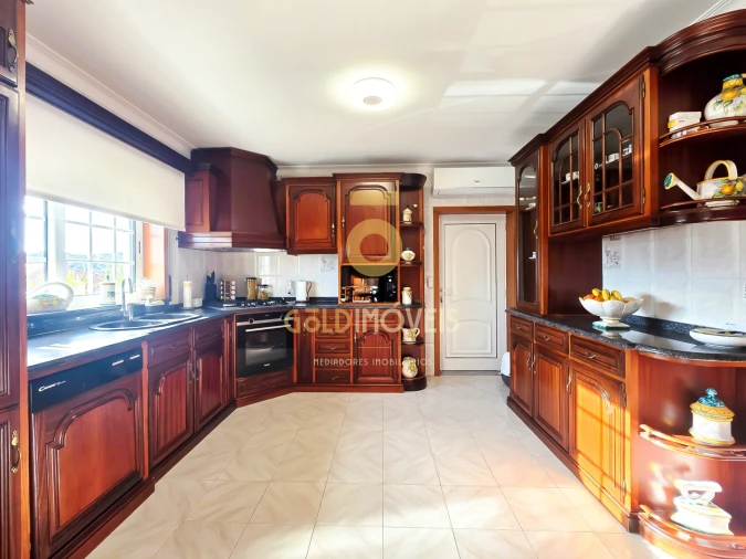 Moradia T4 para Venda em Galegos Foto 3