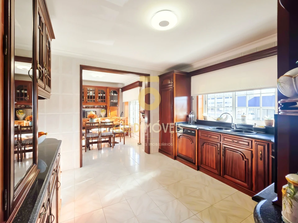 Moradia T4 para Venda em Galegos Foto 2