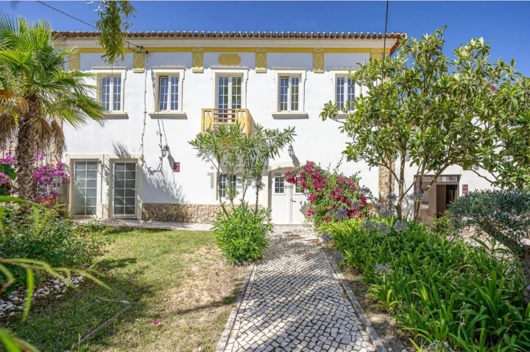 Moradia T10 para Venda em Landal Foto 7