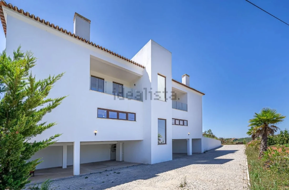 Moradia T10 para Venda em Landal Foto 10