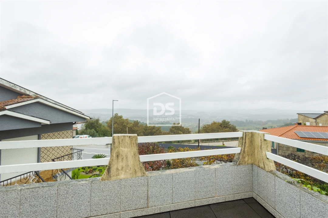 Moradia T3 para Venda em Penafiel Foto 10