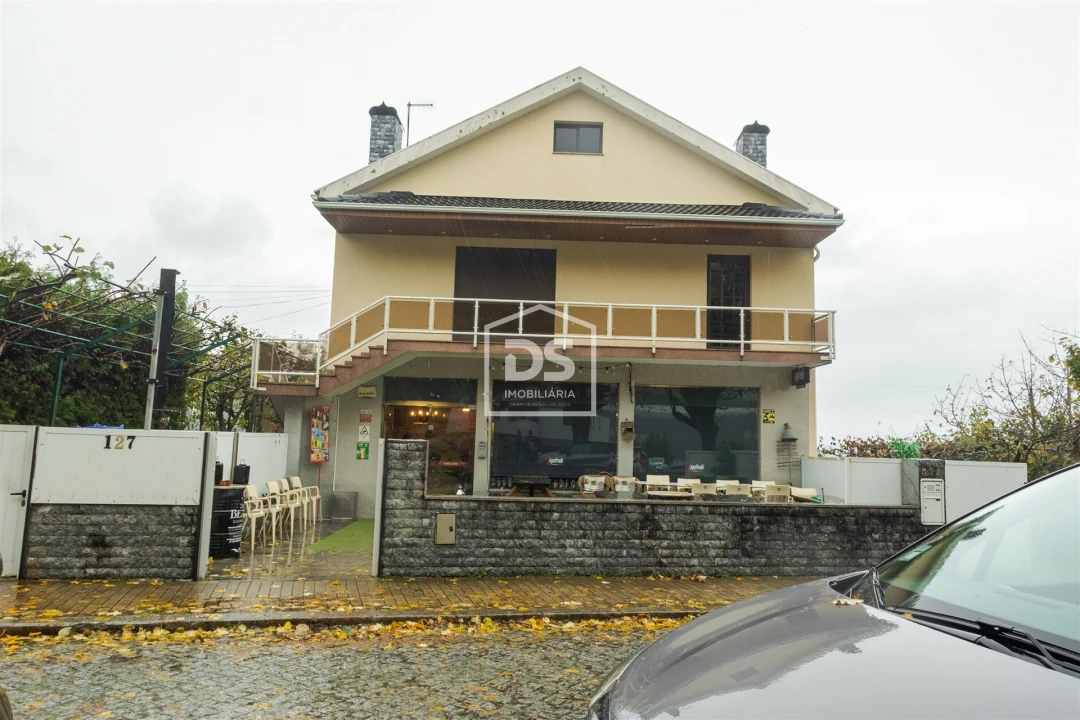 Moradia T3 para Venda em Penafiel Foto 1