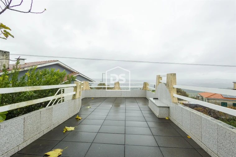 Moradia T3 para Venda em Penafiel Foto 11