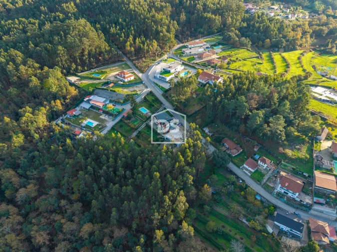 Terreno para Venda em Paço de Sousa Foto 14