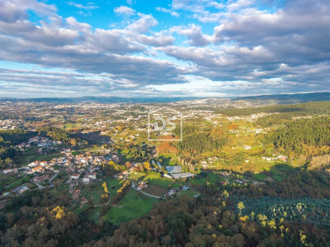 Terreno para Venda em Paço de Sousa Foto 9
