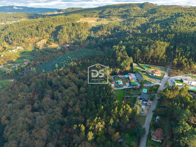 Terreno para Venda em Paço de Sousa Foto 13