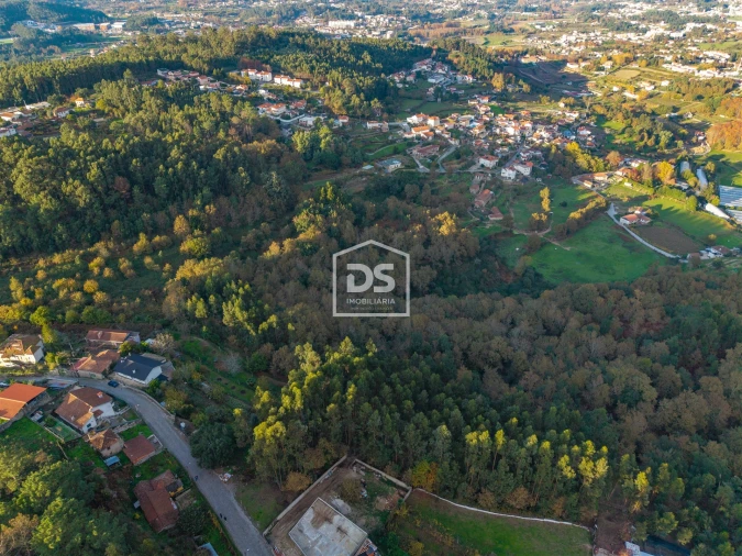 Terreno para Venda em Paço de Sousa Foto 10