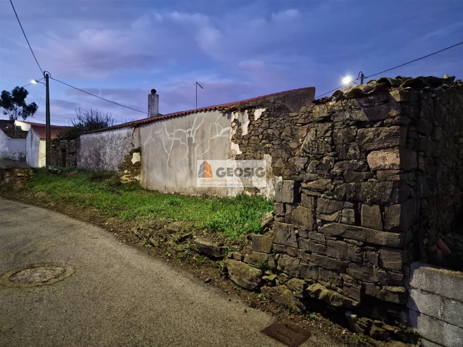 Moradia T1 para Venda em Santa Cruz Foto 10