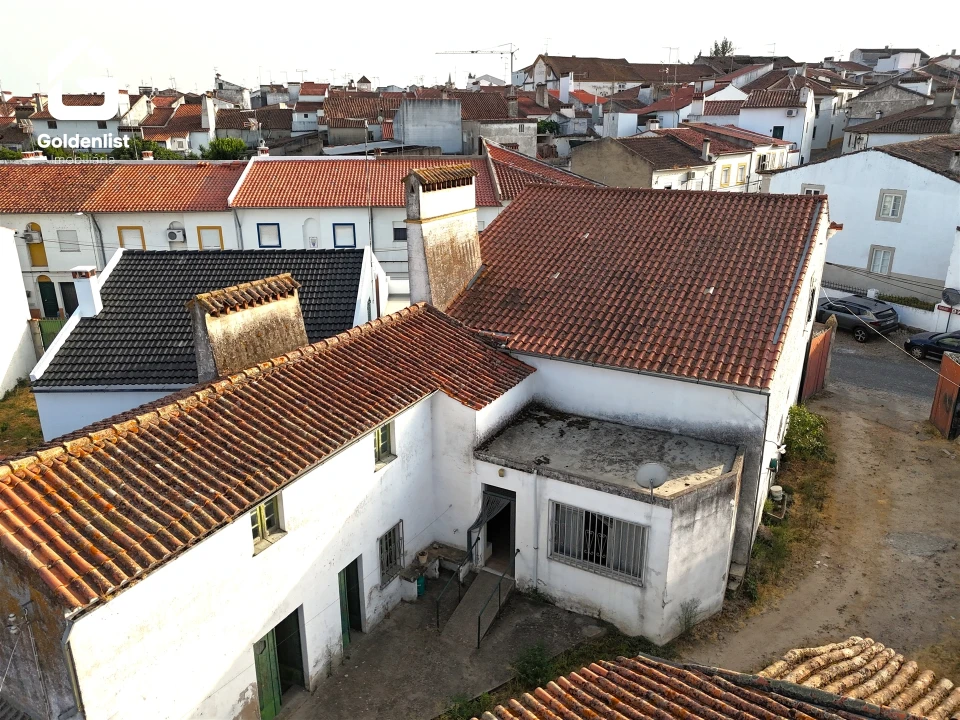 Moradia T4 para Venda em Espírito Santo, Nossa Senhora da Graça e São Simão Foto 2