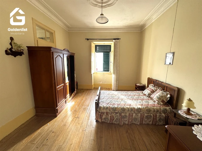 Moradia T4 para Venda em Espírito Santo, Nossa Senhora da Graça e São Simão Foto 8