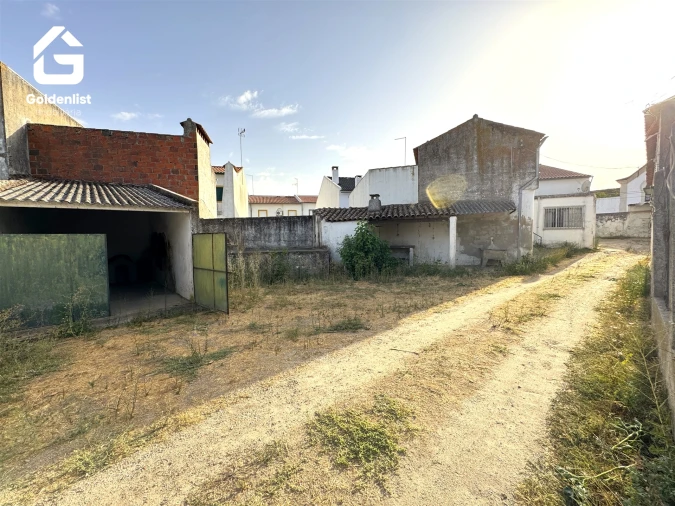 Moradia T4 para Venda em Espírito Santo, Nossa Senhora da Graça e São Simão Foto 36