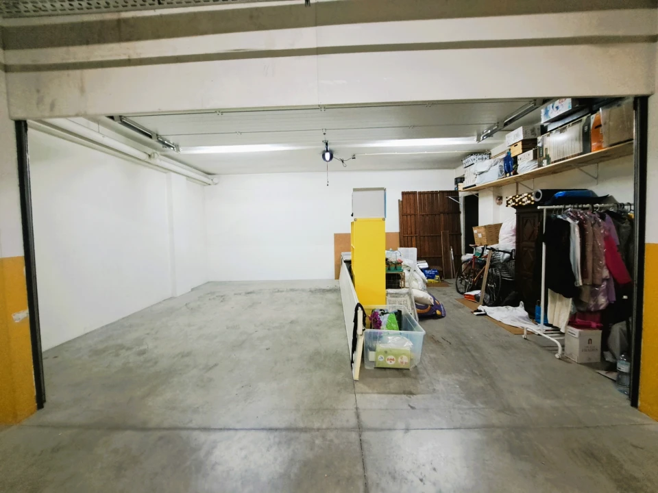 Garagem para Venda em Braga (São José de São Lázaro e São João do Souto) Foto 2