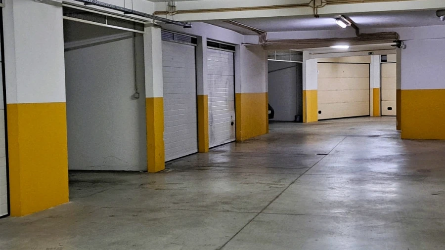 Garagem para Venda em Braga (São José de São Lázaro e São João do Souto)