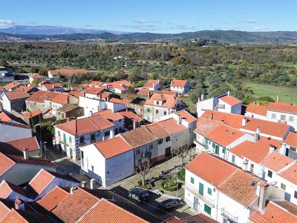 Moradia T2 para Venda em Benquerença Foto 17