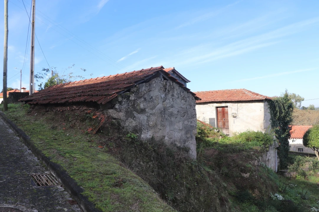 Moradia T2 para Venda em Rebordões Foto 9