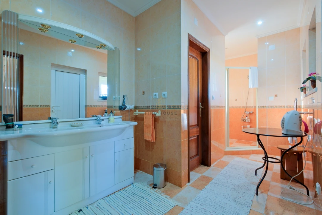 Moradia T4 para Venda em Castanheira do Ribatejo e Cachoeiras Foto 20