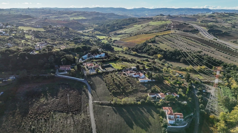 Moradia T4 para Venda em Castanheira do Ribatejo e Cachoeiras Foto 11