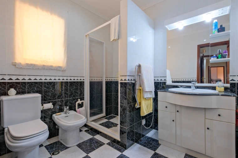 Moradia T4 para Venda em Castanheira do Ribatejo e Cachoeiras Foto 46