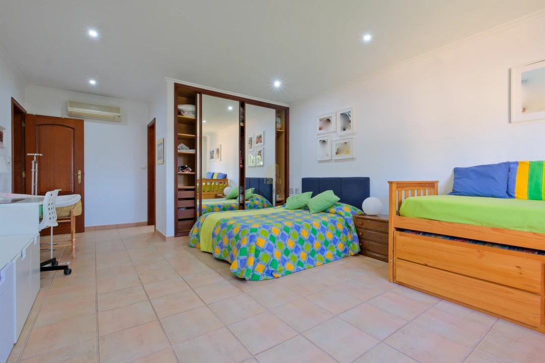 Moradia T4 para Venda em Castanheira do Ribatejo e Cachoeiras Foto 48