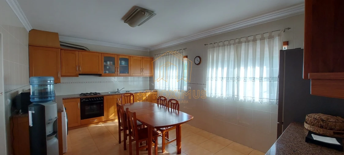 Moradia T4 para Venda em Tavarede Foto 6