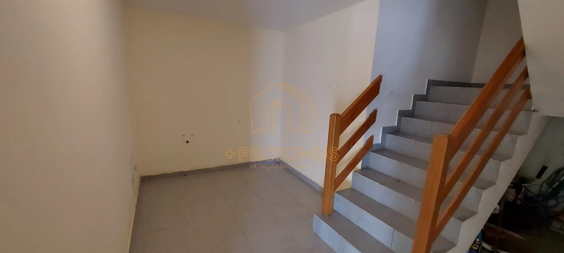 Moradia T4 para Venda em Tavarede Foto 29