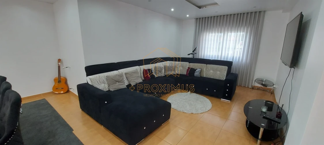 Moradia T4 para Venda em Tavarede Foto 13