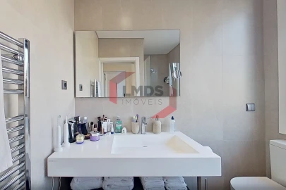 Moradia T3 para Venda em Lordelo do Ouro e Massarelos