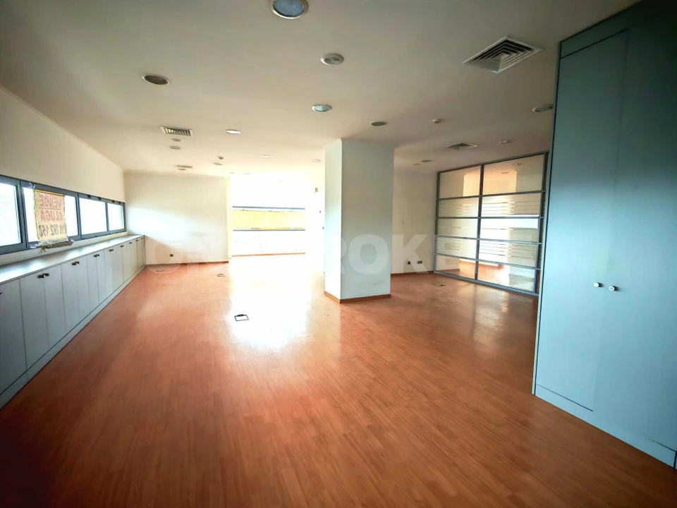 Escritório para Venda em Marvila Foto 1