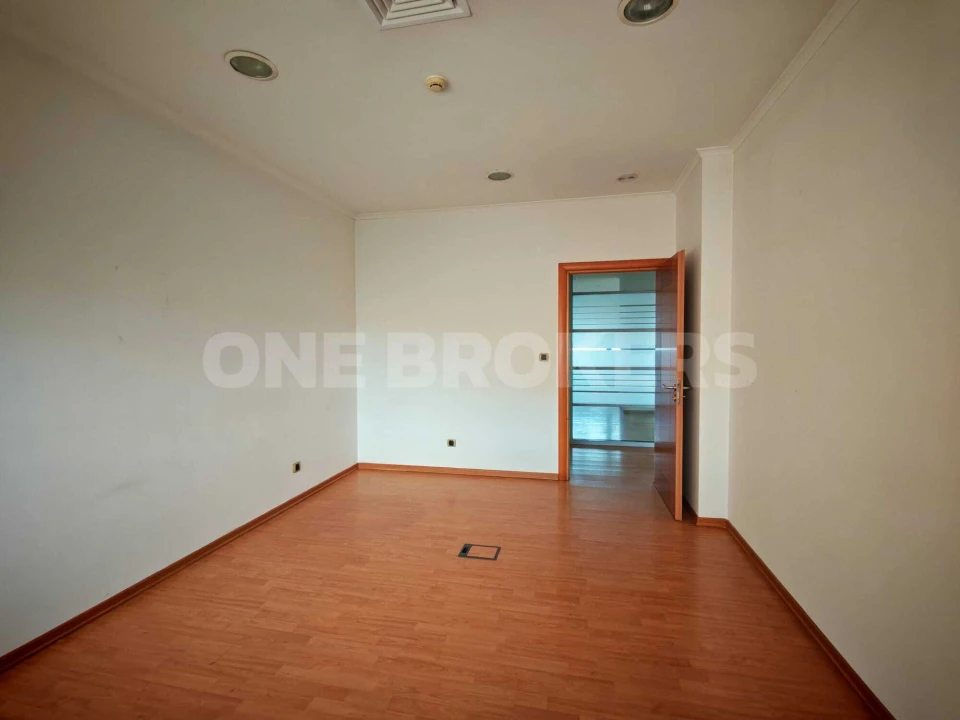 Escritório para Venda em Marvila Foto 17