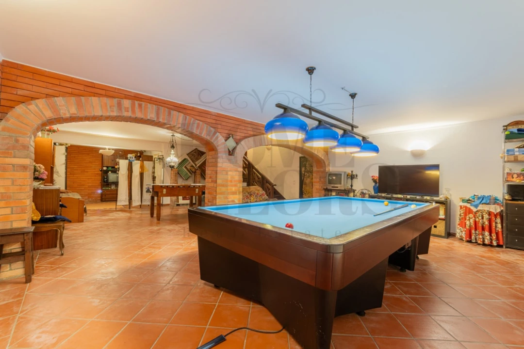 Moradia T5 para Venda em Corroios Foto 24