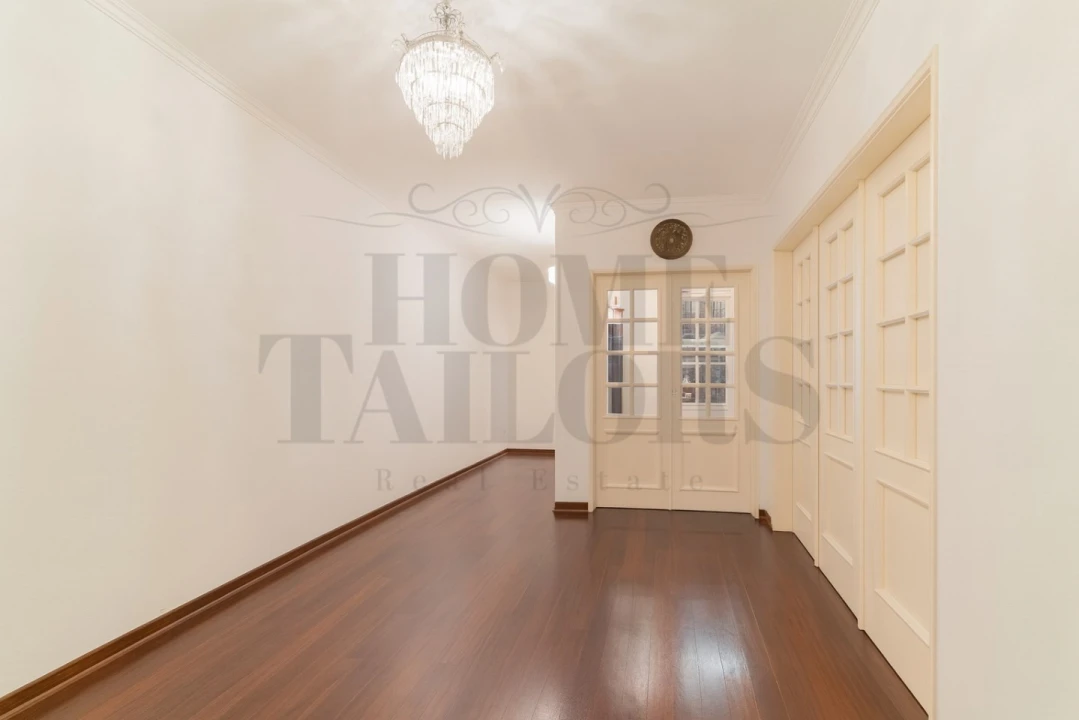 Moradia T5 para Venda em Corroios Foto 12