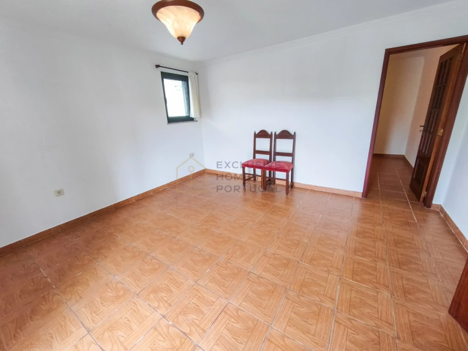 Moradia T5 para Arrendamento em Rebordões (Souto) Foto 33