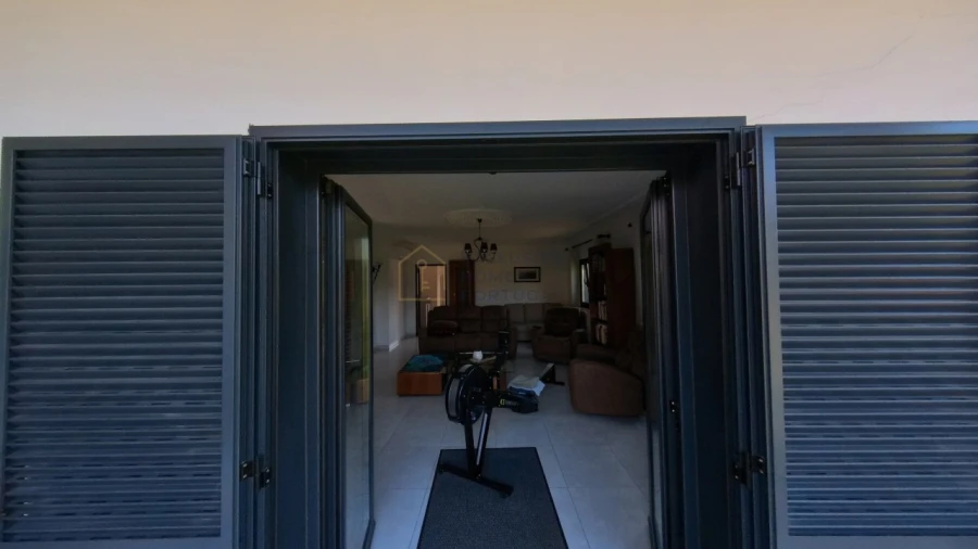 Moradia T5 para Arrendamento em Rebordões (Souto) Foto 140