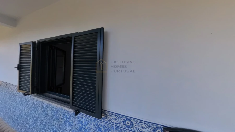 Moradia T5 para Arrendamento em Rebordões (Souto) Foto 139