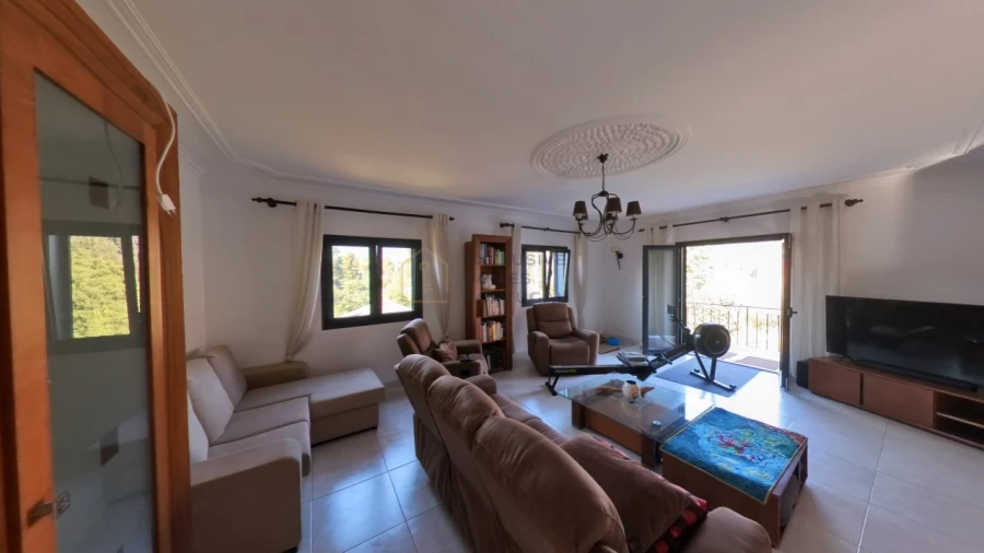 Moradia T5 para Arrendamento em Rebordões (Souto) Foto 147