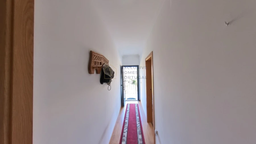 Moradia T5 para Arrendamento em Rebordões (Souto) Foto 83