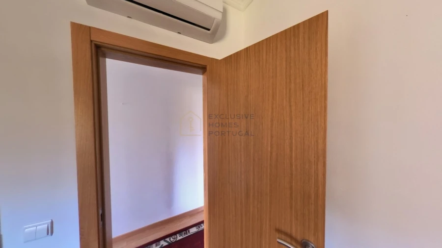 Moradia T5 para Arrendamento em Rebordões (Souto) Foto 87