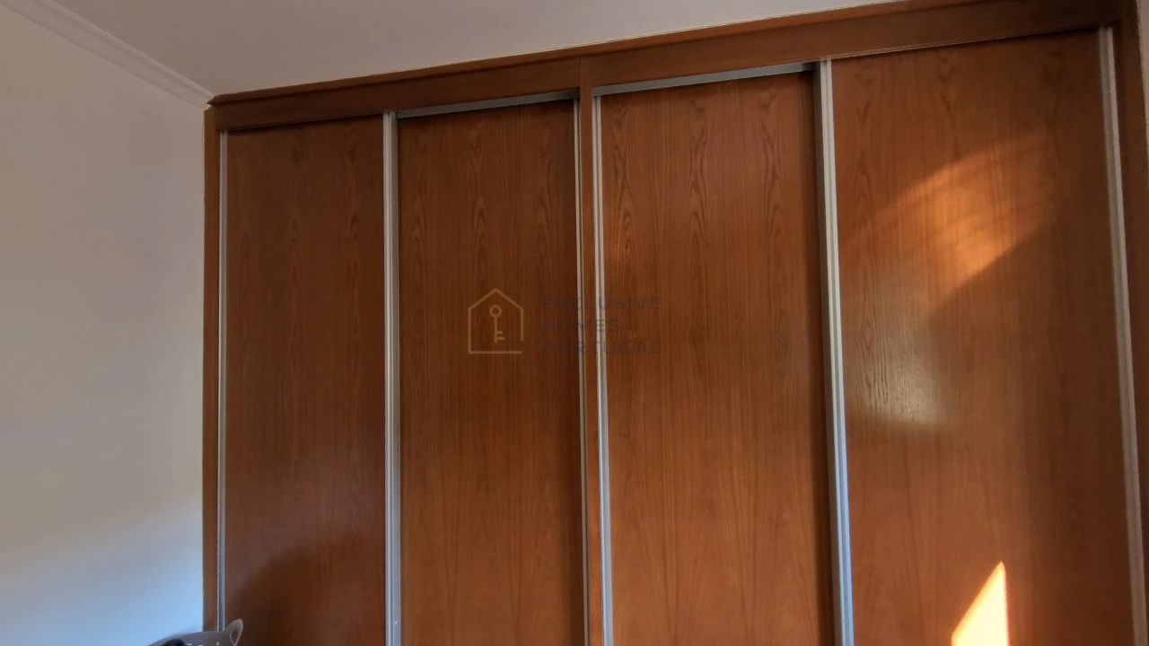 Moradia T5 para Arrendamento em Rebordões (Souto) Foto 80