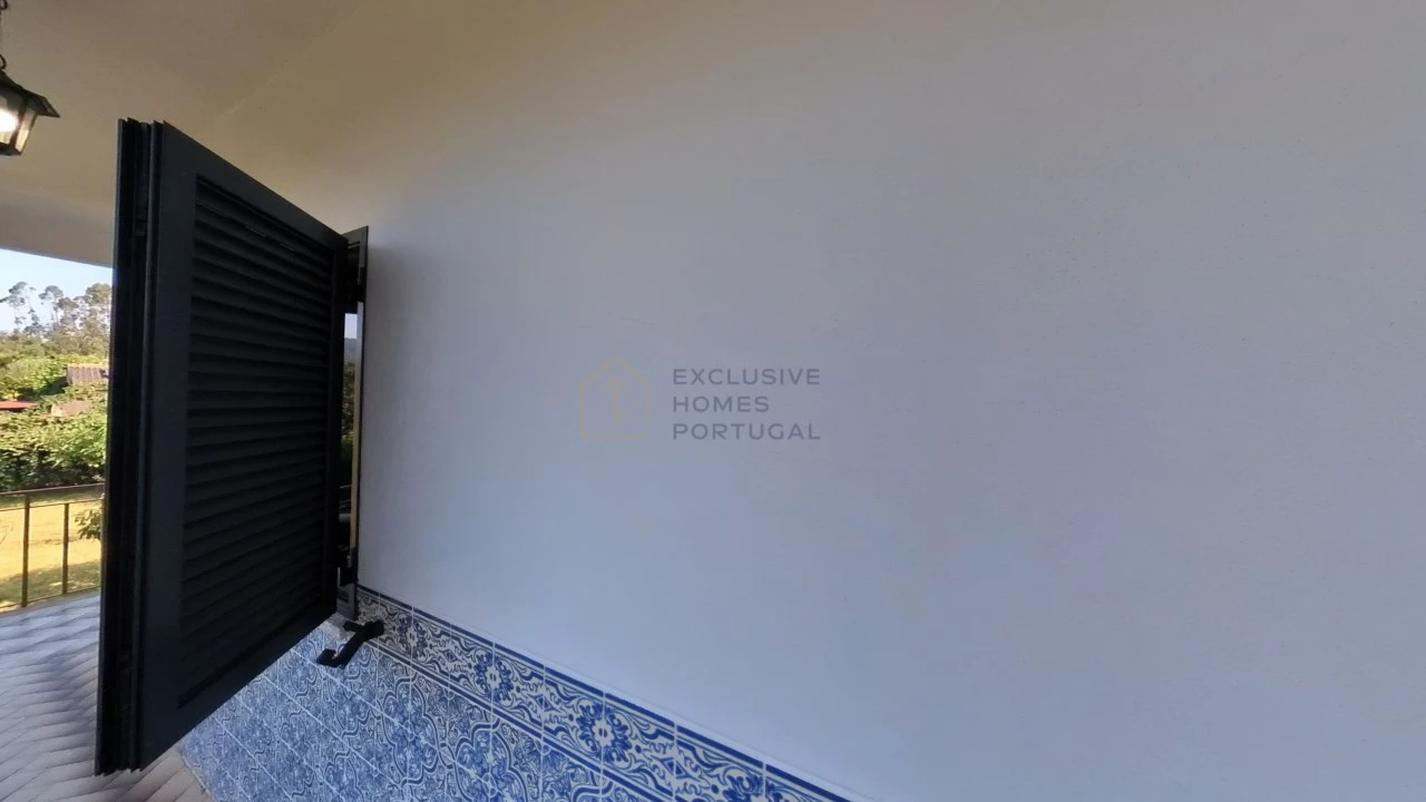 Moradia T5 para Arrendamento em Rebordões (Souto) Foto 133