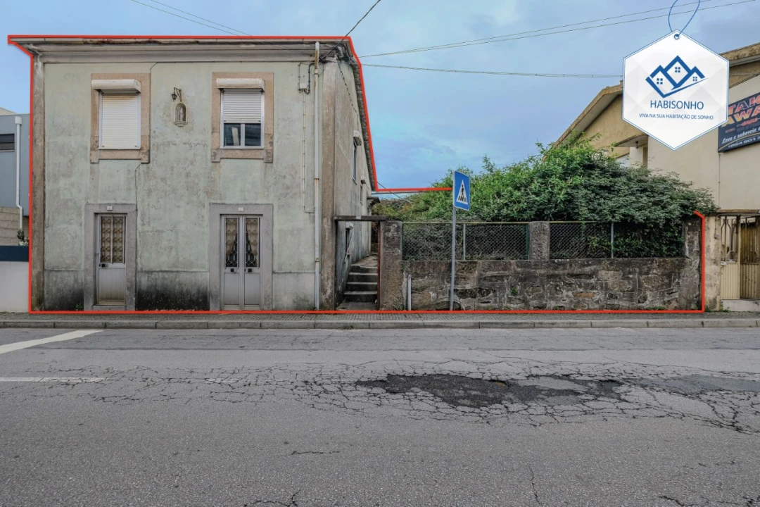 Moradia T2 para Venda em Nogueira e Silva Escura Foto 1