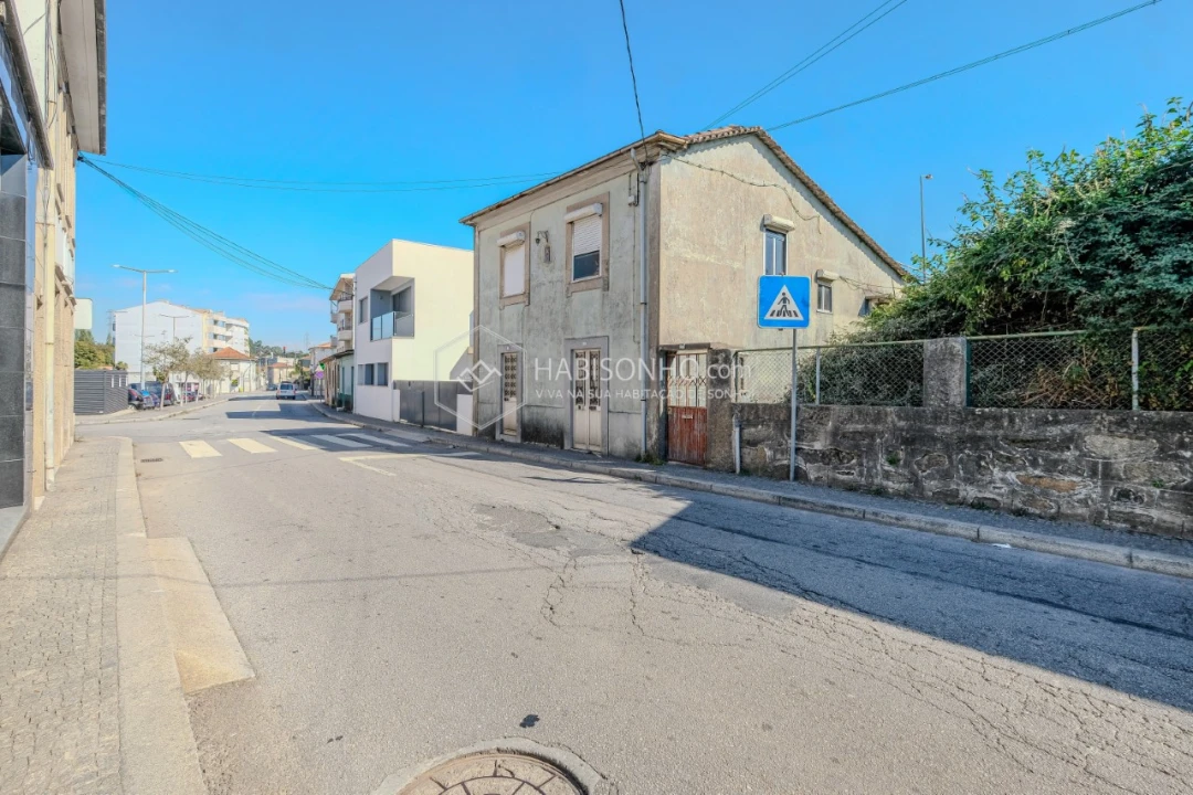 Moradia T2 para Venda em Nogueira e Silva Escura Foto 6