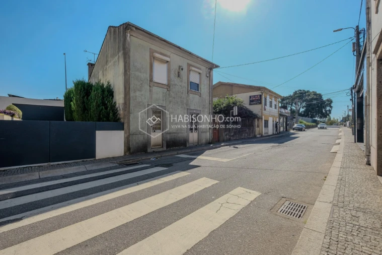 Moradia T2 para Venda em Nogueira e Silva Escura Foto 4