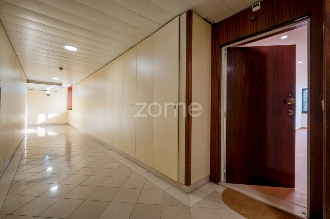 Apartamento T3 para Venda em Ramalde Foto 3