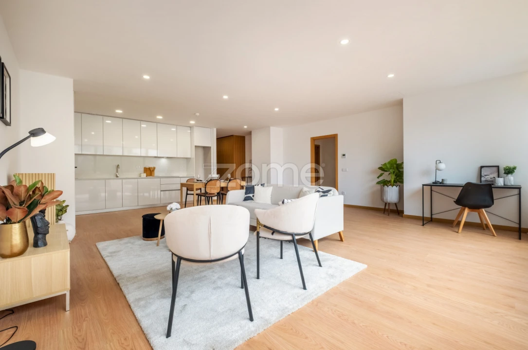 Apartamento T3 para Venda em Ramalde Foto 12